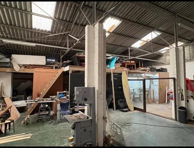 INDUSTRIAL FOR SALE IN KOMMETJIE
